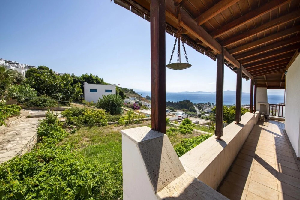 Мугла: Comfy Villa With Shared Pool and Terrace in Bodrum