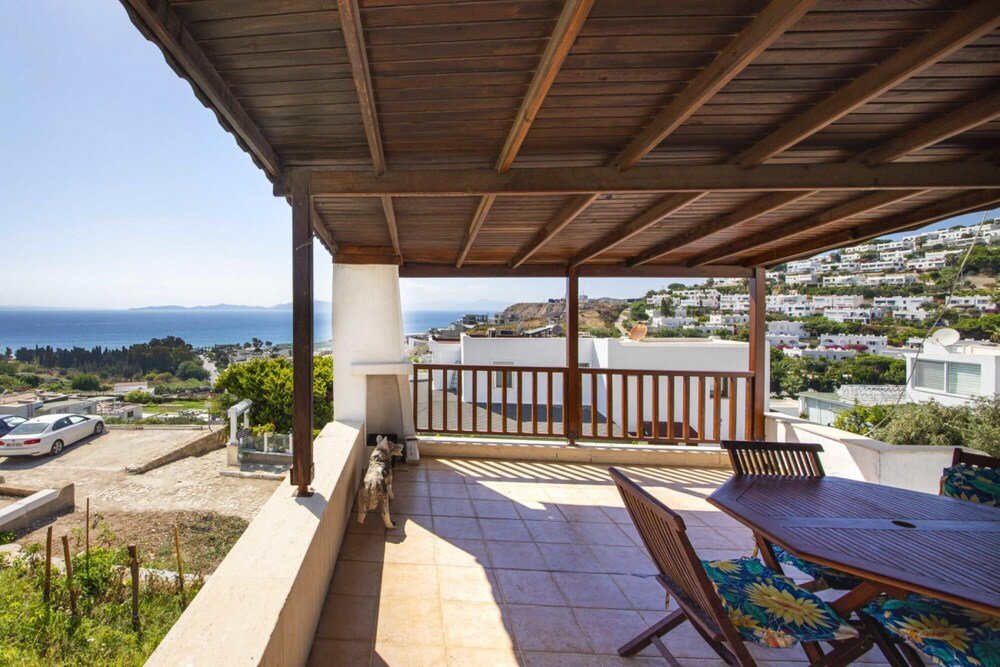 Comfy Villa With Shared Pool and Terrace in Bodrum — фото 2