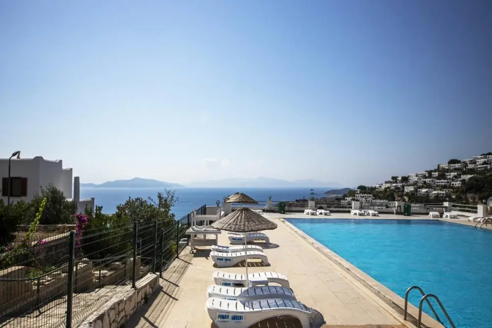 Мугла: Comfy Villa With Shared Pool and Terrace in Bodrum
