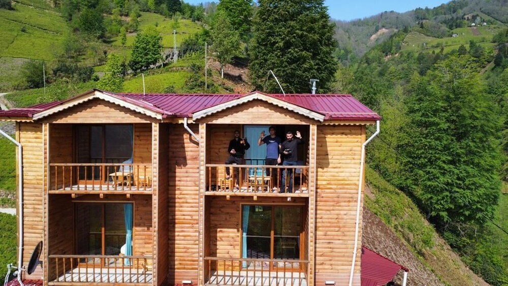 Чамлыхемшин: Gulesen Otel