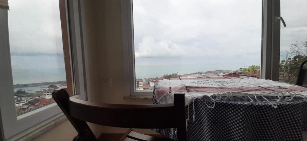 Кайели: Dreamy Flat Near Sea With Balcony in Cayeli