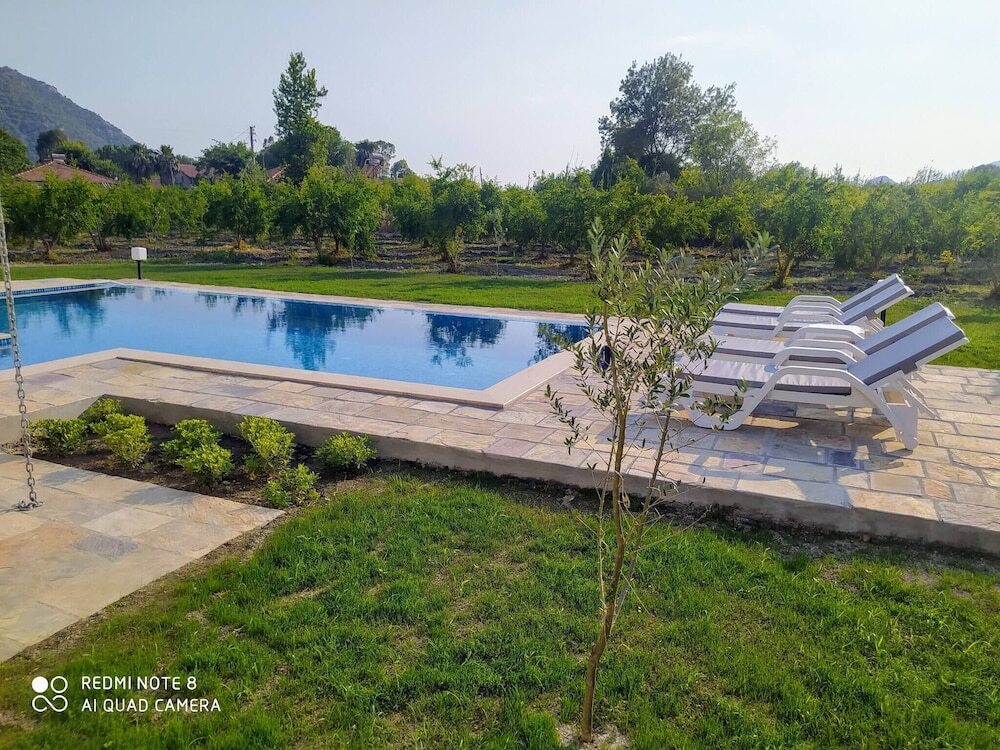 Дальян: Villa in a Pomagranate Orchard