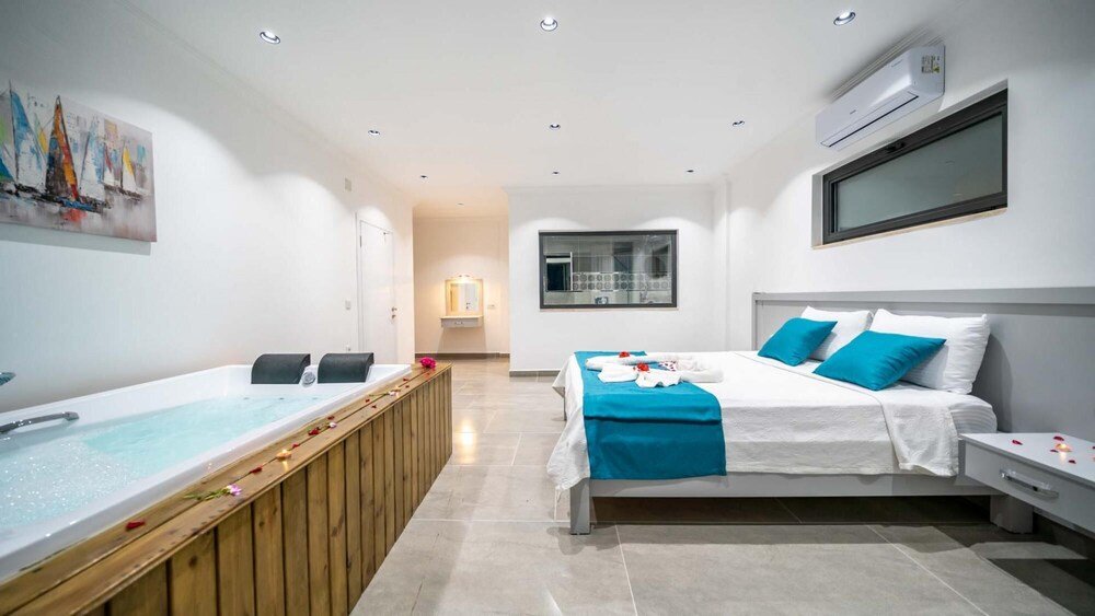 Исламлар: Chic Villa With Pools Jacuzzi Nature View in Kas