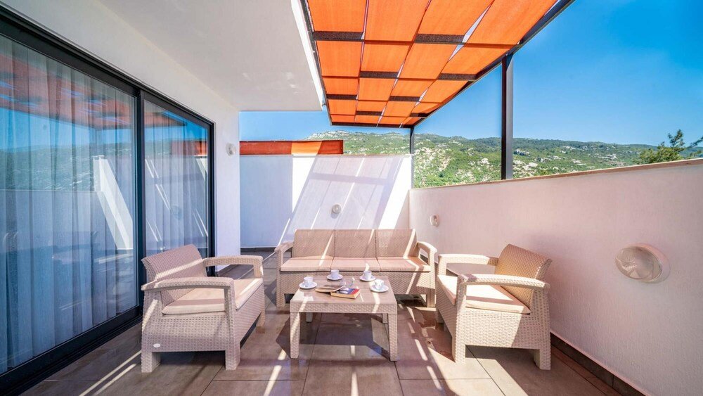 Исламлар: Chic Villa With Pools Jacuzzi Nature View in Kas