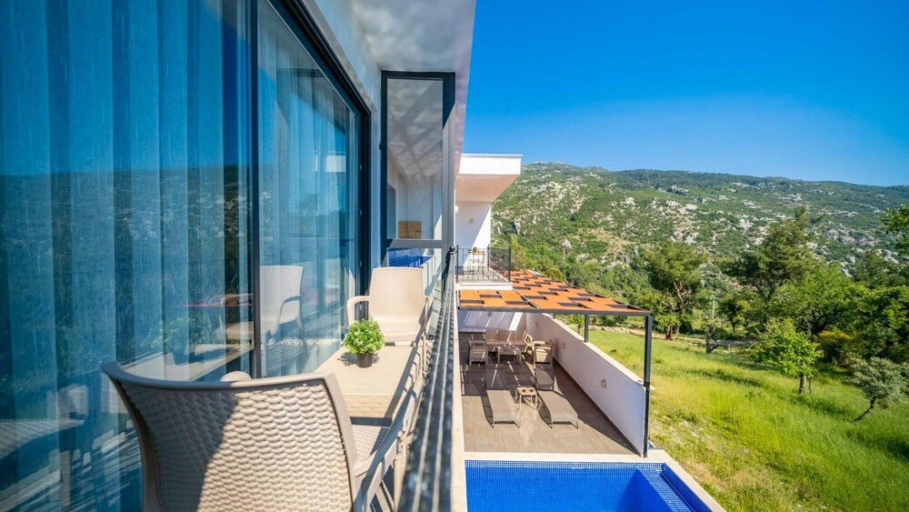Исламлар: Chic Villa With Pools Jacuzzi Nature View in Kas