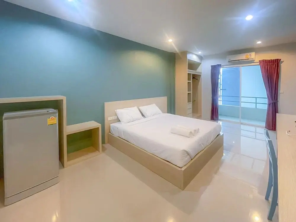Тхаланг: Hop On Phuket