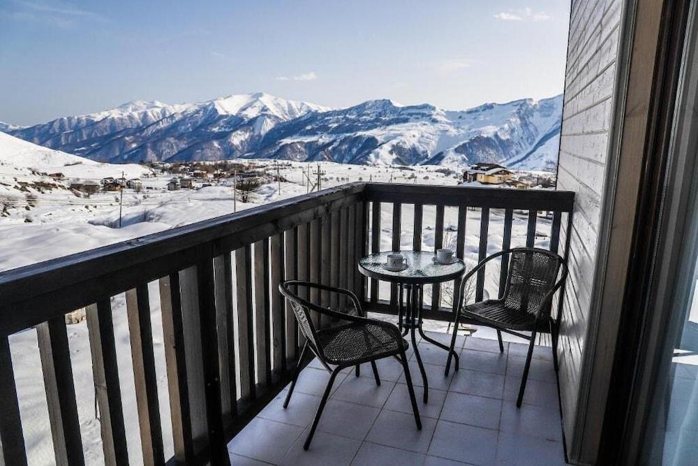 Гудаури: hotel Qumli