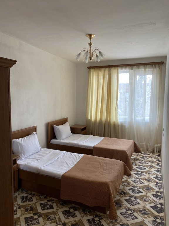 Цахкадзор: Cardinal Hotel Tsaghkadzor