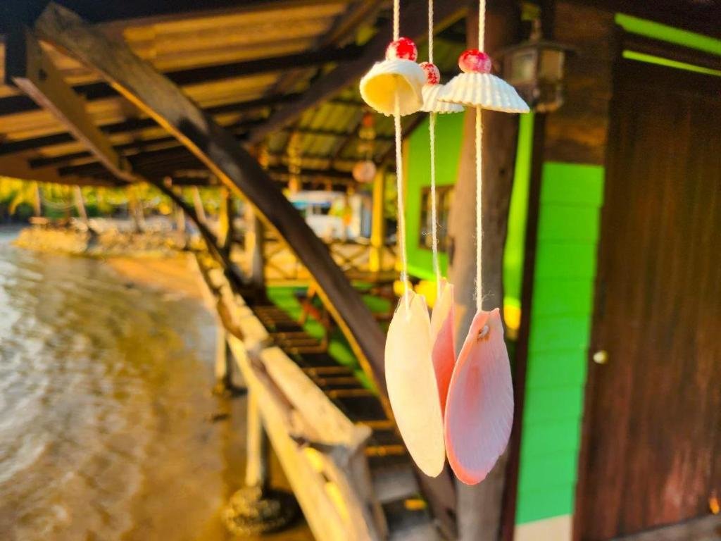 carousel image 3