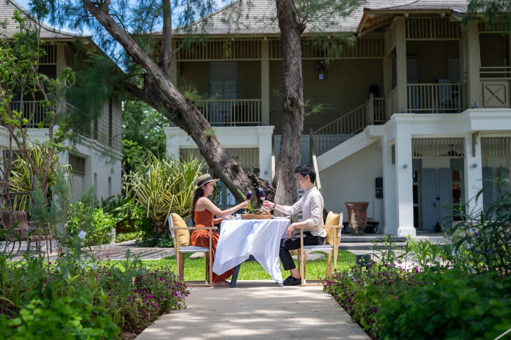 Хуахин: Charras Bhawan Hotel and Residences