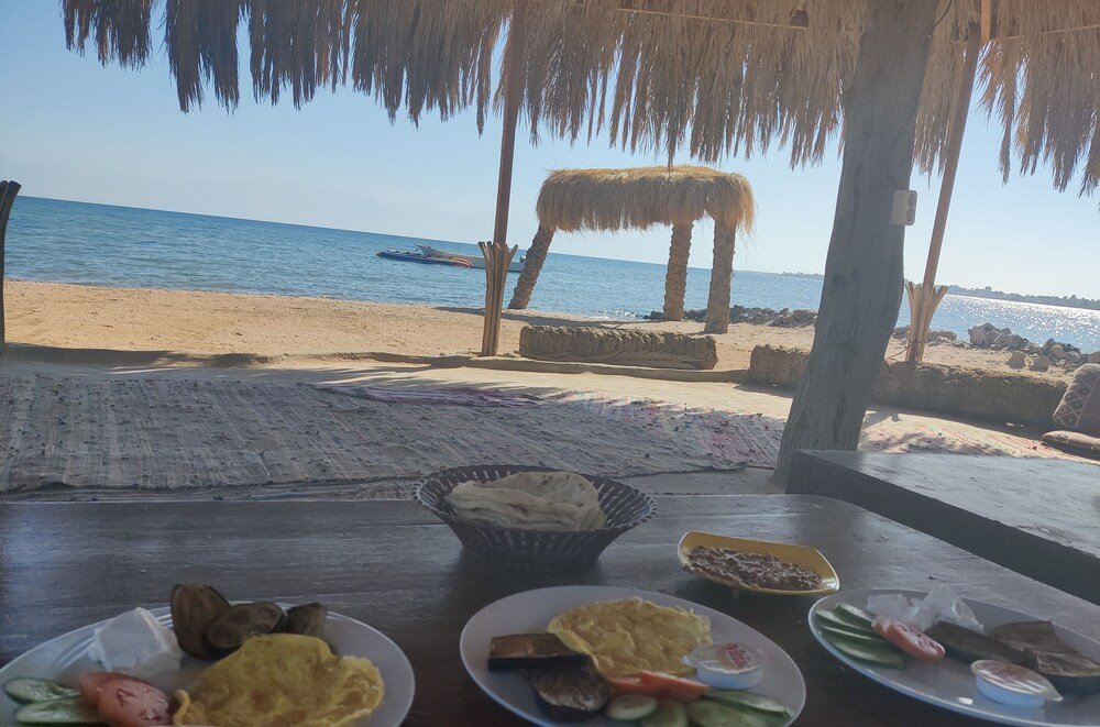 Нувейба: New Saraya Camp