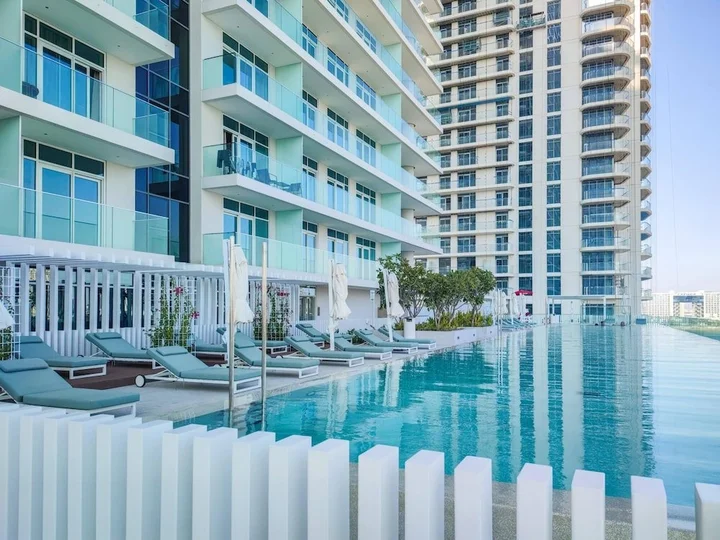 Дубай: Deluxe 3BR Apt w Dubai Marina Vws Beach Access