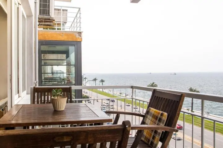 Измир: Furnished Stylish Sea View Flat in Izmir Konak