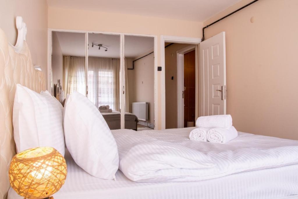 Измир: Furnished Stylish Sea View Flat in Izmir Konak