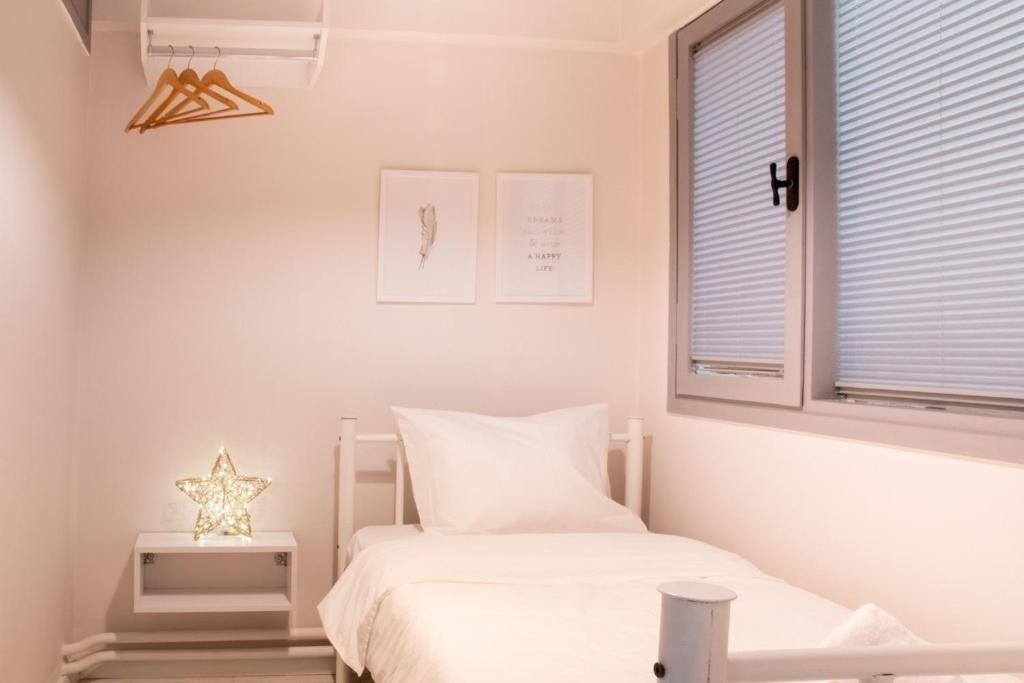 Измир: Gorgeous Flat With Balcony in Izmir Konak