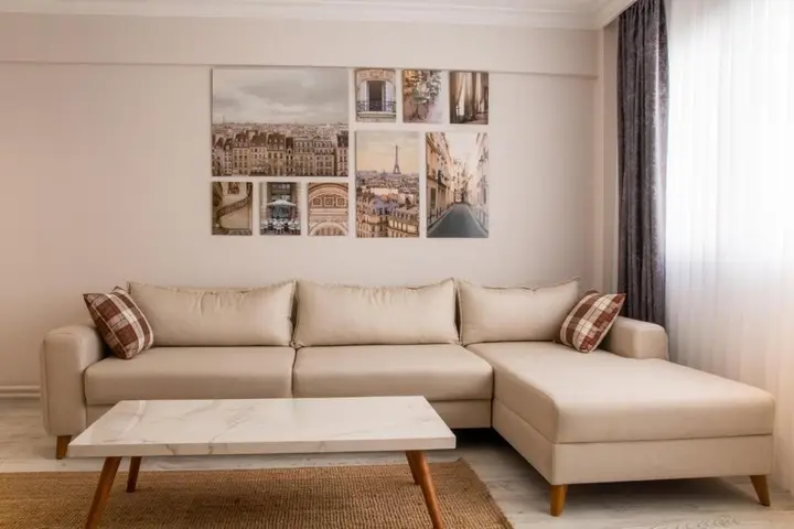 Измир: Gorgeous Flat With Balcony in Izmir Konak