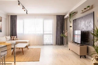 Измир: Gorgeous Flat With Balcony in Izmir Konak