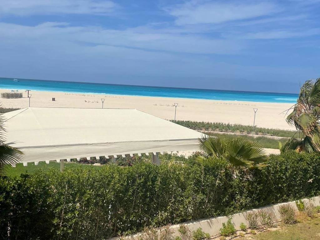 Эль-Аламейн: First row Sea view villa in safi Marassi