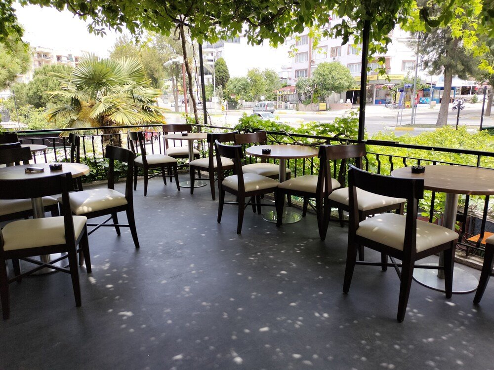 Кушадасы: Avalon Otel