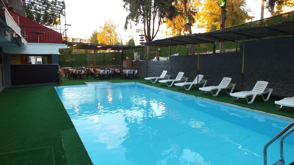 Кушадасы: Avalon Otel