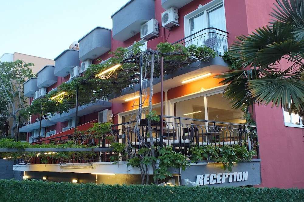 Кушадасы: Avalon Otel