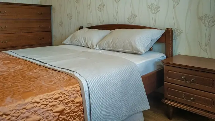 Бердск: Квартира двухкомнатная в тихом центре