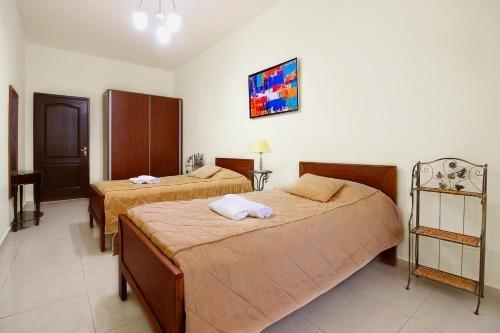 Ереван: Apartment on Nalbandyan Street
