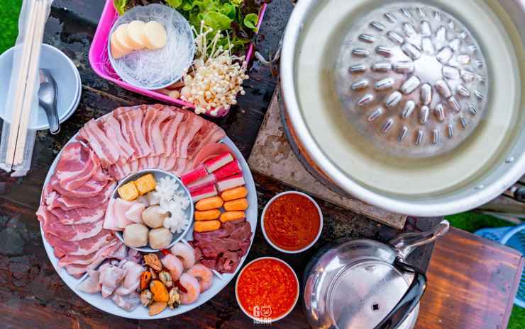Маерим: Phuchuanlong Monjam