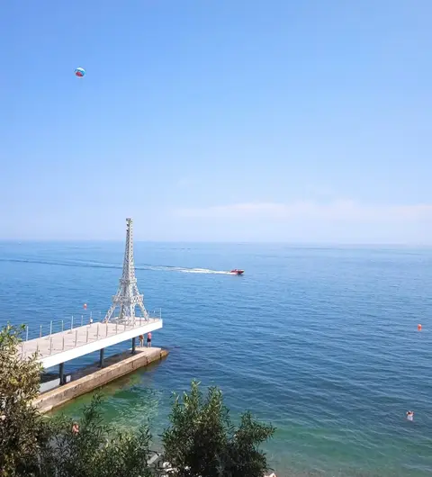Ялта: YaltaVoyage