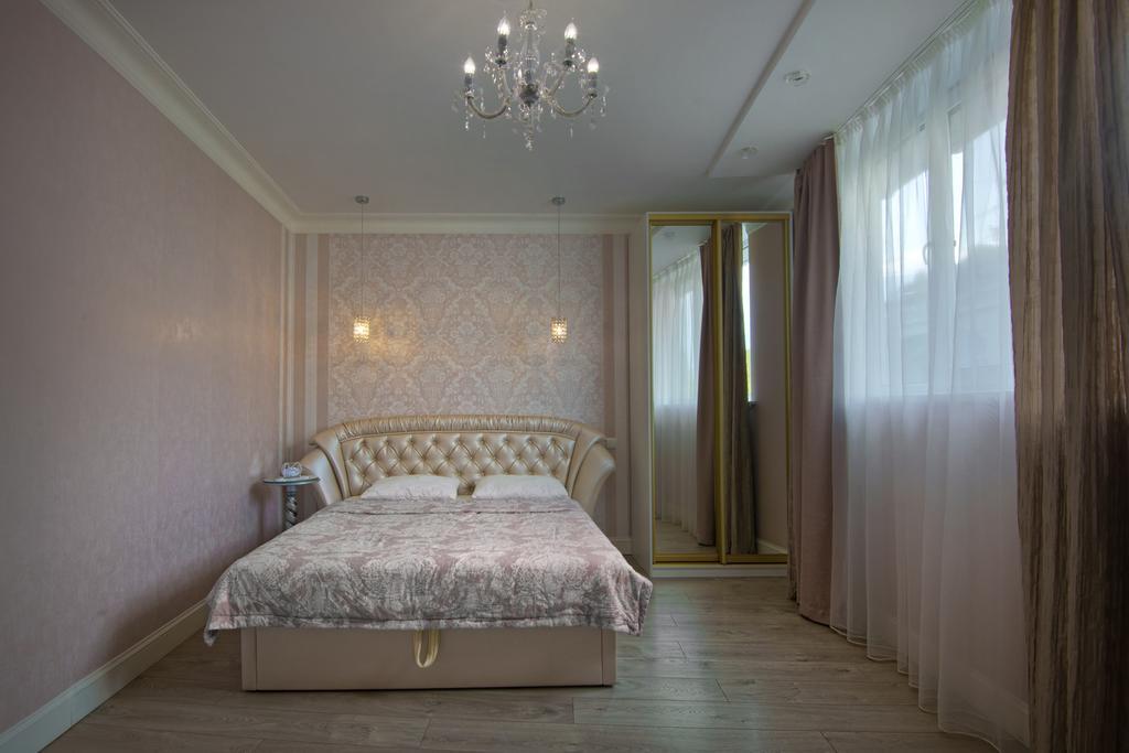 Ялта: YaltaVoyage