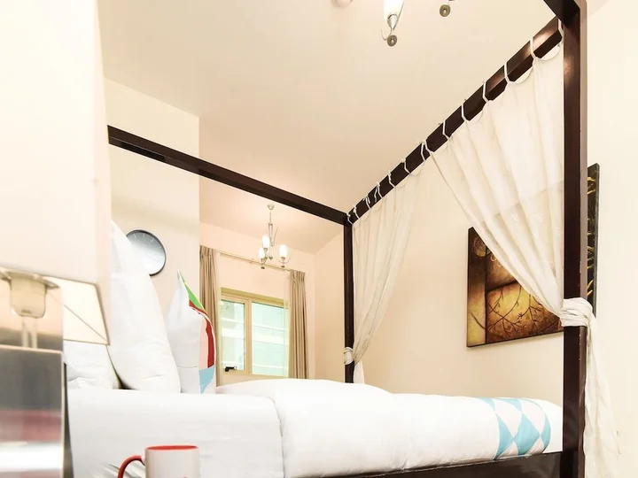 Дубай: Oyo 243 Home Marina Suites 1Br