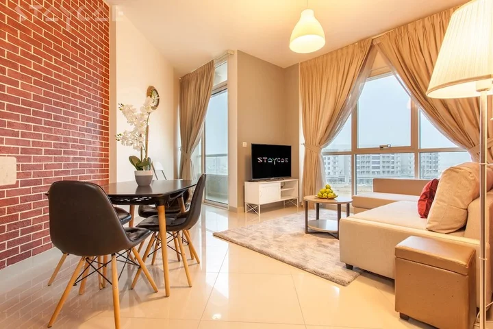 Дубай: Staycae Lakeside