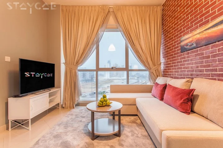 Дубай: Staycae Lakeside