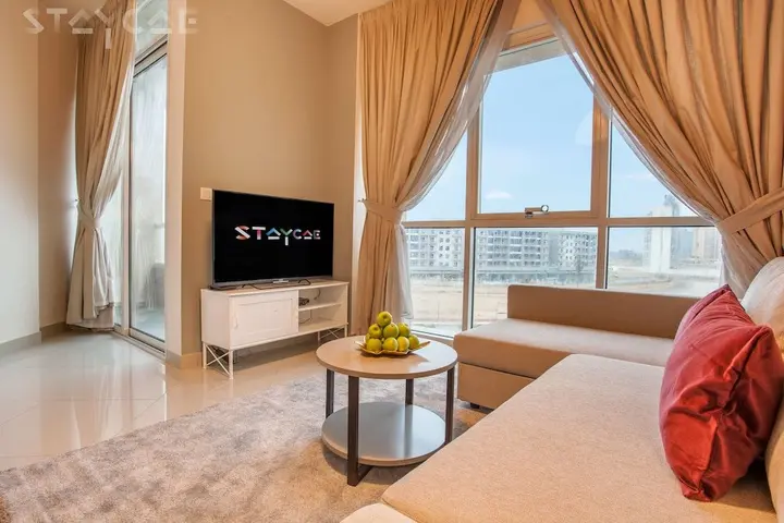 Дубай: Staycae Lakeside