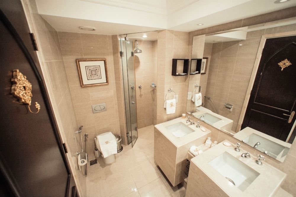 Дубай: Incredible Stay at Dubai Old Town Souk Al Bahar