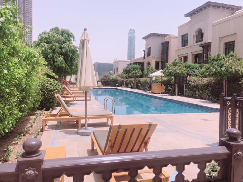 Дубай: Incredible Stay at Dubai Old Town Souk Al Bahar
