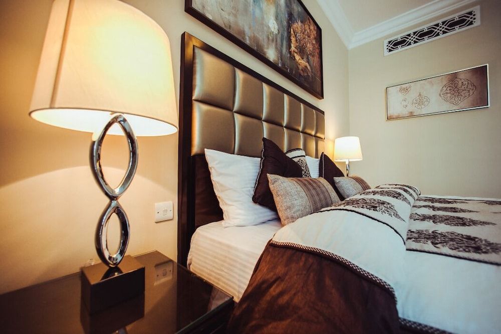 Дубай: Incredible Stay at Dubai Old Town Souk Al Bahar