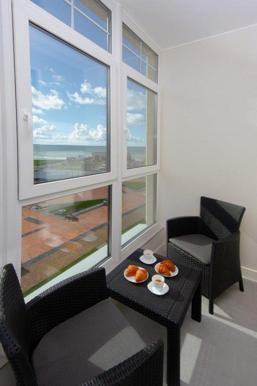 Зеленоградск: Апартаменты 4Кайф Residence №34 с видом на море
