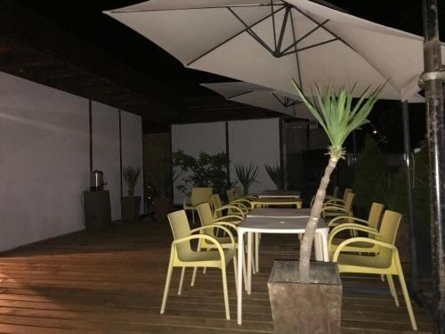 Гагра: Guest house Chetyre Sezona