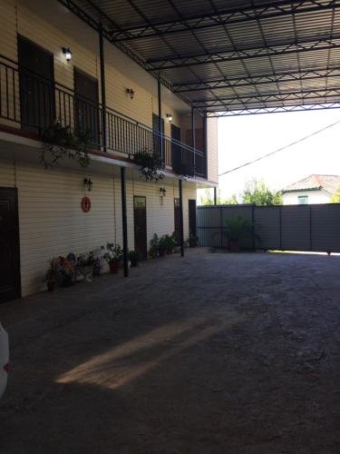 Багрипш: Guest house u Mishy