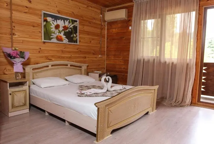 Новый Афон: Grand Hotel Leon