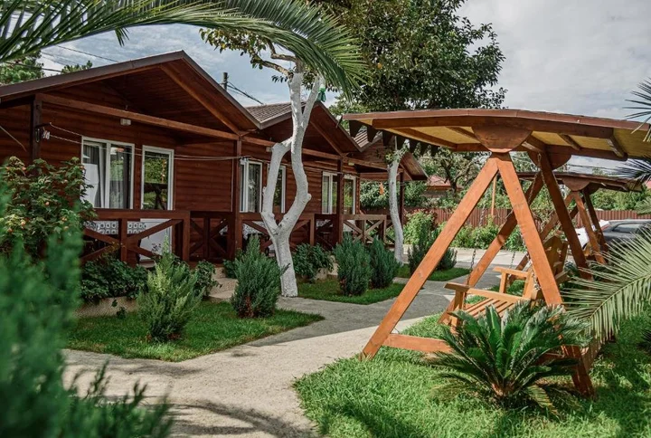 Лдзаа: Mini Hotel Green House