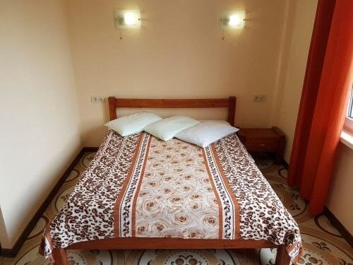 Пицунда: Guest house Harmony