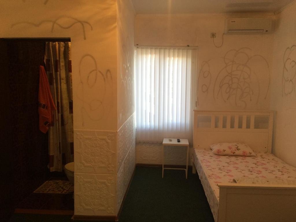 Сухум: Hotel Sakura