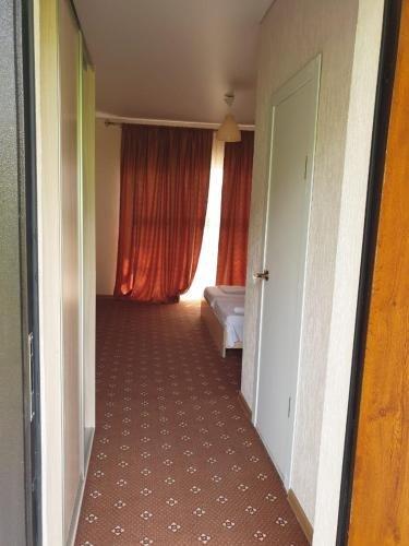 Верхняя Эшера: Отель "Palm Hotel"