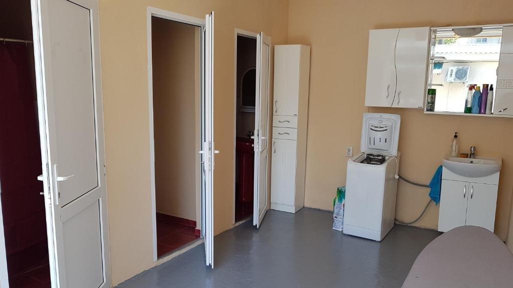Гагра: Mini Hotel on Lakoba