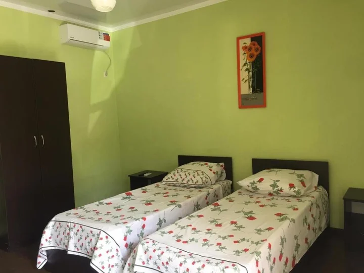 Гагра: Mini Hotel on Lakoba
