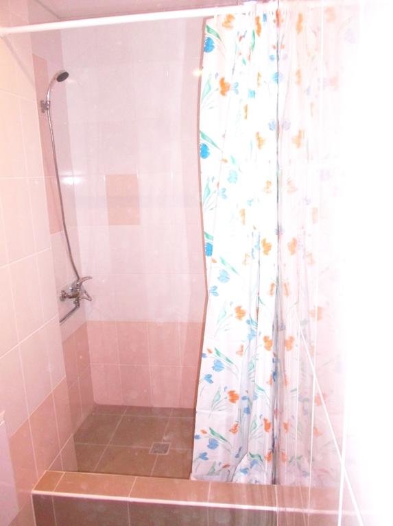 Сухум: Guest House Solnechny