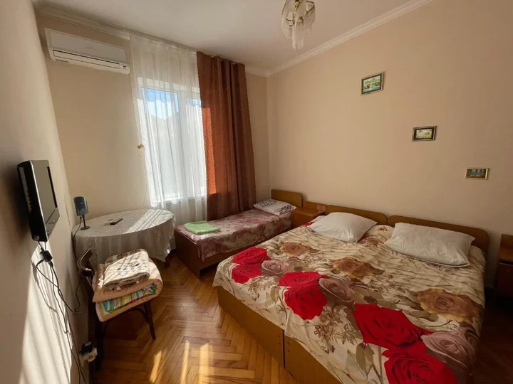 Гагра: Apartment on Ardzinba 235