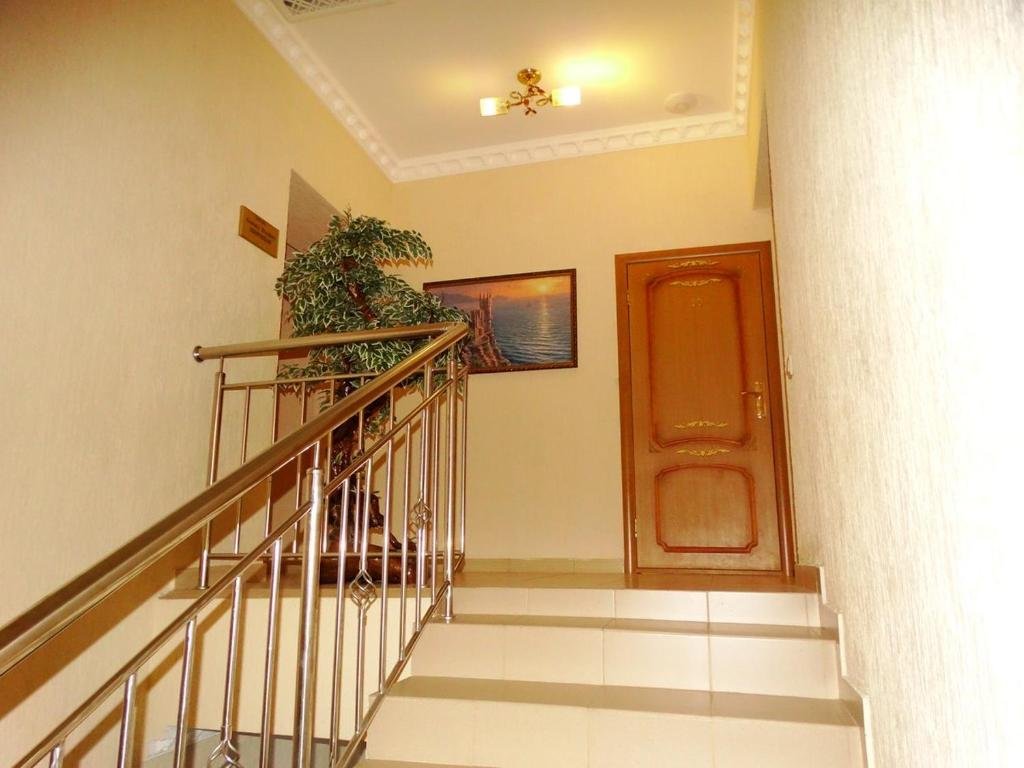 Гагра: Guest House Gorny Ruchei